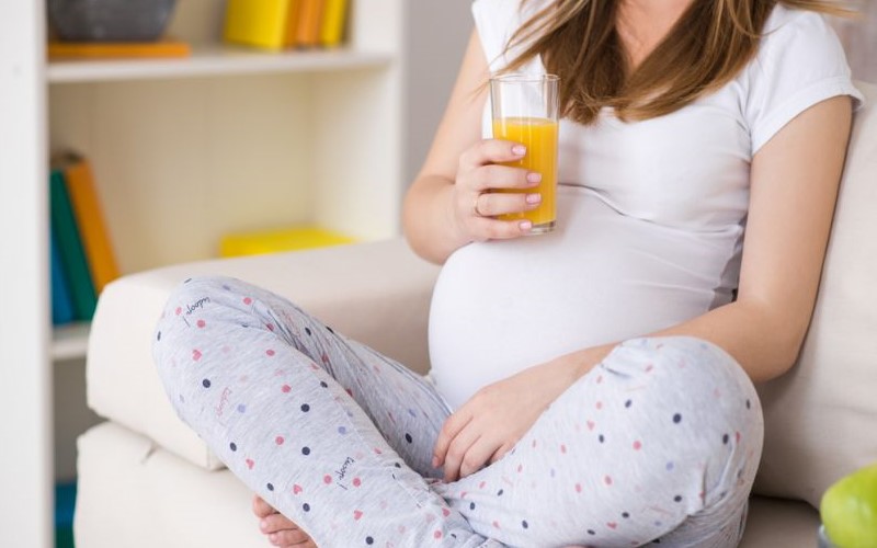 Uống nước cam mỗi ngày có giúp giảm cân không?