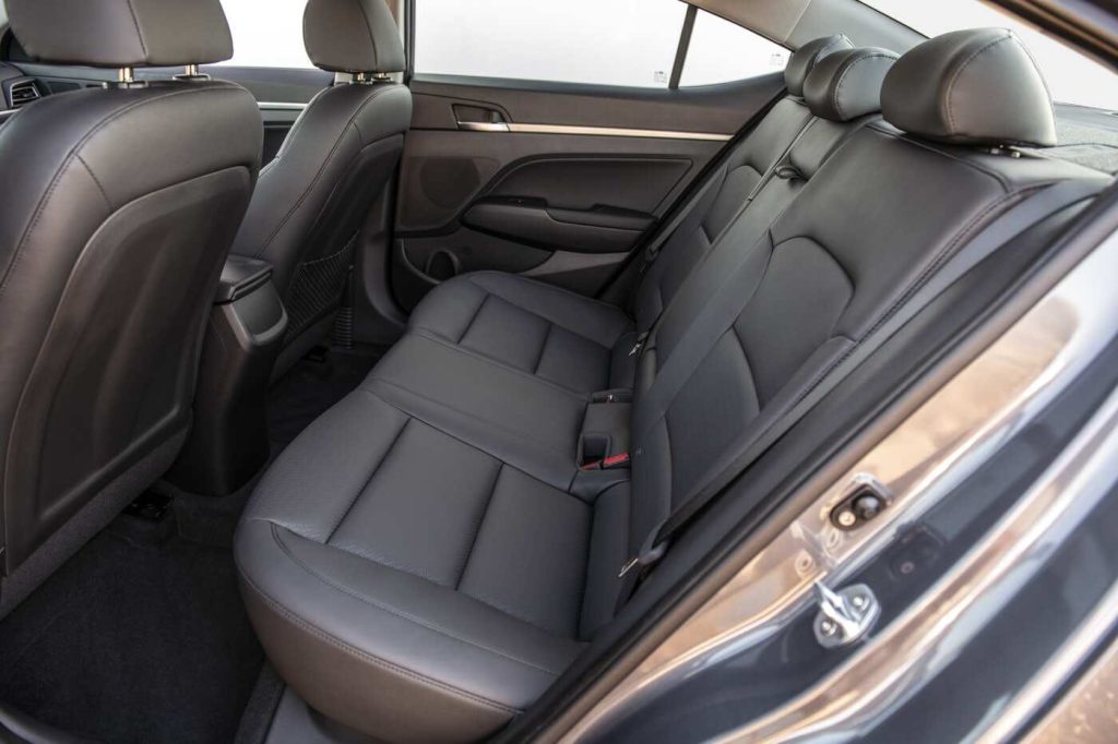 Đánh giá về nội thất xe Hyundai Elantra 2020