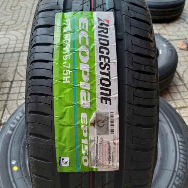 Cách thay lốp dự phòng