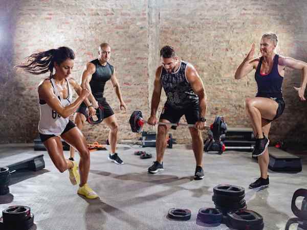 Các bài tập hiit cho nữ hiệu quả bạn nên thử tại nhà