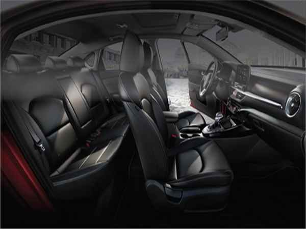 So Sánh Trang Bị An Toàn của Kia Cerato 2021